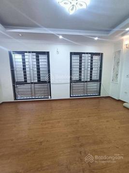 Bán nhà sát ô tô trong đê tổ 8 Yên Nghĩa, Hà Đông. 36.5m2. Nhỉnh 4 tỷ