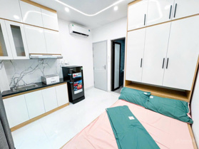 Bán toà nhà mới 25 phòng khép kín - 3 mặt thoáng - doanh thu 125tr hàng tháng - phố Quan Nhân