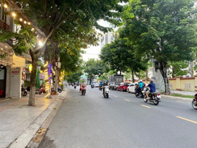 3 mặt tiền - nhà cấp 4, lô góc mặt tiền đường Tiểu La 10m5 kinh doanh sầm uất TT Hải Châu, Đà Nẵng