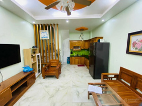 Bán Gấp 64 Đông Thiên - Hoàng Mai. 32m. 5 Tầng. MT 3,5m ( Giá 5,5 Tỷ có TL ) Gần Ô Tô. Ngõ thông.