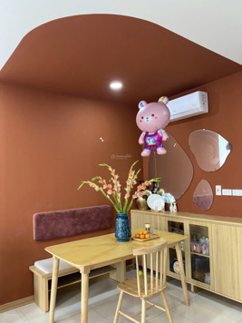 Bán gấp căn 2 ngủ đẹp nhất Rose Town Ngọc Hồi