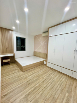 Bán căn hộ 2 phòng ngủ chung cư Trung Rice City Linh Đàm sổ đỏ 57,5m2 full nội thất đẹp