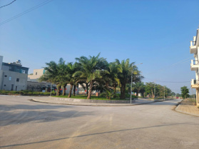 Bán đất nền ngay Chợ mặt Vực mới Hải Tiến, Hoằng Hóa. Sổ đỏ từng lô. Hỗ trợ Vay 70%