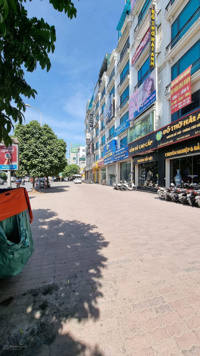 Bán nhà phố Nguyễn Xiển- đường 5 ô tô tránh,vỉa hè, kinh doanh đỉnh-dt 82m2-mt 4m