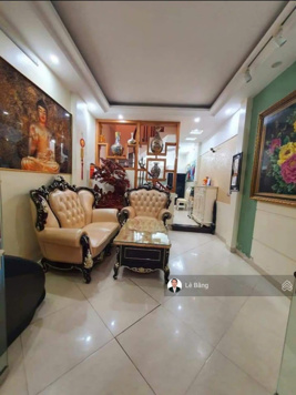 Chính chủ bán nhà Đội Cấn, 63m2 x 5 tầng, MT 4.6m. Ô tô tránh. Lô góc. Giá 16.5 tỷ có TL