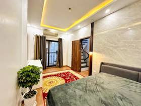 NHÀ ĐẸP Ở NGAY- SÁT PHỐ - 3 NGỦ ĐỦ CÔNG NĂNG