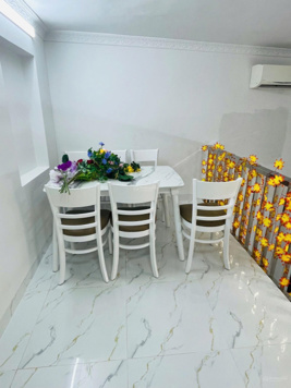 Bán gấp nhà Cự Lộc - Thanh Xuân DT 38m2 x5T, giá chỉ 6.1 tỷ - LH: 0966 230 025