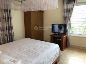 Cần bán biệt thự XD 100 m2 xây 3 tầng trên 500m2 đất trong sân golf Tam Đảo