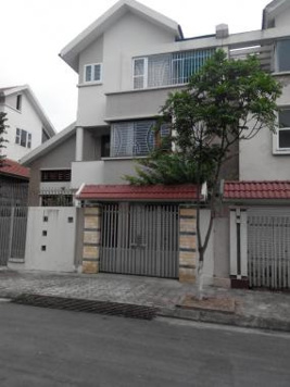 Giảm 4 tỷ chị gái bán nhanh BT Văn Phú 200m2x3 tầng mt 10 m kinh doanh, hơn 20 tỷ