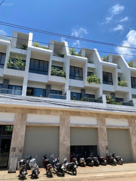 Shophouse 4 tầng đã hoàn thiện mới ngay trục Nguyễn Đình Chiểu