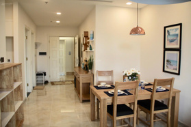 Bán căn hộ 2PN Vinhomes Golden River Bason Quận 1, DT 68m2, 72m tim tường, nhỉnh 8tỷ LH 0937 801 331