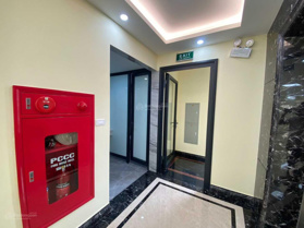 Bán toà nhà mặt phố Dịch Vọng Hậu - Duy Tân DT 550m2 MT 16m. Giá bán: 348 tỷ