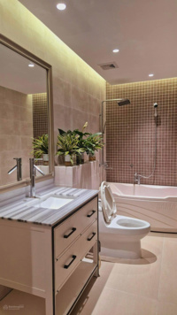 Mặt phố! Hoàng Quốc Việt, Cầu Giấy, vỉa hè kinh doanh, hai mặt tiền, 70m2, chào bán 31 tỷ, cực đẹp