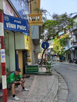 Bán nhà phân lô mặt phố Vĩnh Phúc 48m2, ô tô vào nhà, kinh doanh, dòng tiền, 17.5 tỷ