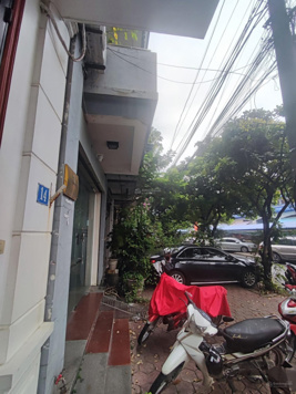 Cần bán nhà đất phân lô vỉa hè 60m2 mặt tiền 4.50m đường 12m vỉa hè rộng 2.5m giá bán 19.5 tỷ