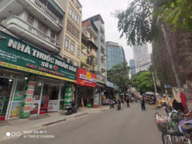 Bán nhà Phố Dịch Vọng 50m2, gara ôtô, vỉa hè. Giá 17 tỷ