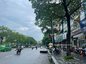 Bán nhà kinh doanh mặt phố Trần Khát Chân - Hai Bà Trưng, lô góc, 70.4m2, mặt tiền rộng, 30.5 tỷ