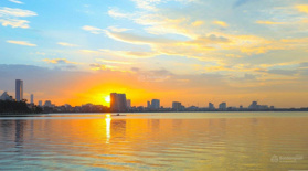 Chính chủ. Bán 2 căn nhà lô góc mặt phố Quảng An DT 355m2 MT 15m (mặt Hồ Tây)