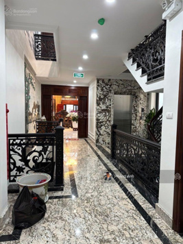 Bán nhà mặt phố Bạch Mai, Hai Bà Trưng 190m2 9 tầng. Vị trí đắc địa đẹp nhất phố, đầy đủ GPXD, PCCC