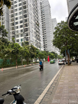 Mặt phố, vỉa hè, thang máy KD đỉnh cao. 126m2. 5 tầng. MT 9m. Chào 51.8 tỷ. 0935 361 977