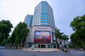 Cần bán nhà mặt phố Bà Triệu, Hai Bà Trưng. DT sổ 200m2 x 11T, MT 8m. Vị trí đoạn đầu đẹp nhất phố