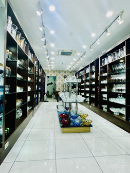 Bán MP Minh Khai 40m2, MT 4.5m, 5 tầng thang máy, vỉa hè kinh doanh, giá 14 tỷ