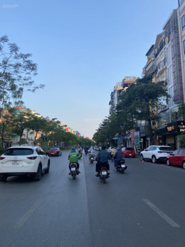 Nhà 3,5T mặt phố Trần Khát Chân vị trí đẹp nhất phố, hè 6m không lỗi lầm, DT 34m2 MT 4,8m 19tỷ