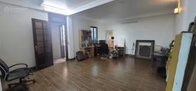 Giá ngon! Bán nhà 95m2 x 5 tầng ngay ngã 3 Trúc Khê, ngõ thông ô tô, sổ vuông A4