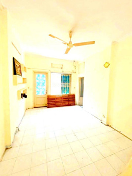 Nhà mặt phố chợ Hôm kinh doanh, rộng 43m2, 4 tầng. Mặt tiền 5.4 m sáng thoáng, giá chỉ hơn 20 tỷ