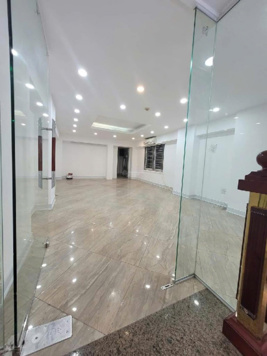 Tòa văn phòng mặt phố Thi Sách 110m2 10 tầng thang máy lô góc vỉa hè kinh doanh đắc địa