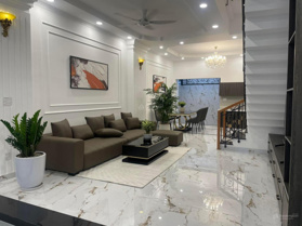 Nhà đẹp đầy đủ nội thất xịn - mới khu đô thị Hà Quang 2 đối diện công viên lớn - giá chỉ 7.5 tỷ