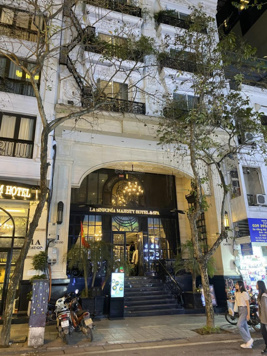 Bán nhà mặt phố TT quận HBT, 7 tầng xây mới, có thang máy, DT 100m2, mặt tiền 9m, 76 tỷ, 0903 280 064