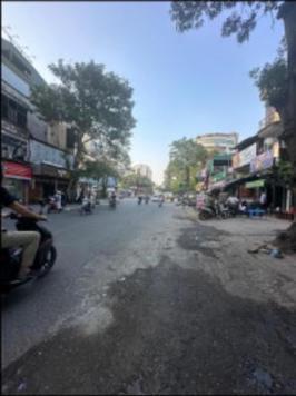 Bán nhà mặt phố Võ Thị Sáu sổ đỏ lô góc xây 4 tầng giá 10.5 tỷ kinh doanh ô tô đỗ cửa