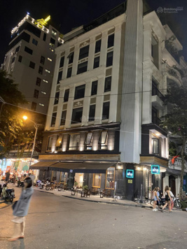 Bán nhà mặt phố TT quận HBT, 7 tầng xây mới, có thang máy, DT 100m2, mặt tiền 9m, 76 tỷ, 0903 280 064