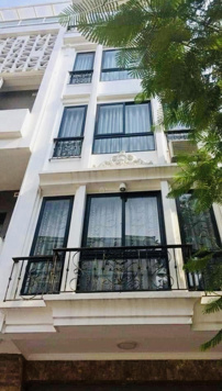 279 Đội Cấn - 35m2 6T, thang máy - 70m ra ôtô - giá tốt