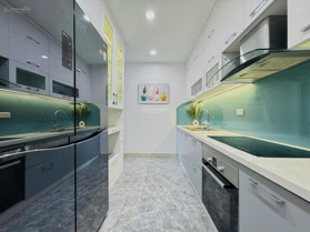 Chính chủ bán căn hộ diện tích 120.7m2 - 3 phòng ngủ - full đồ - hướng mát tòa Trung Yên 1