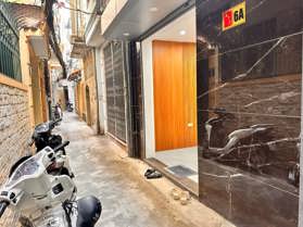 Phố Thuỵ Khuê – Chu Văn An.  Nhà mới 4 tầng, ngõ rộng gần phố giá chỉ 5.2 tỷ 