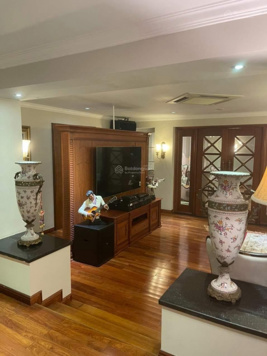 Bán tòa nhà siêu vip mặt hồ ngõ 88 Võ Thị Sáu diện tích 260m2 xây 8 tầng nhìn toàn diện mặt hồ