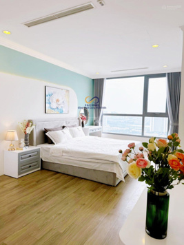 Chính chủ bán căn 3 ngủ góc 128m2 rộng nhất Park Hill hoa hậu của tòa Park 2