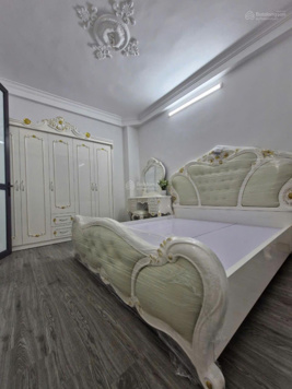 Mặt ngõ Văn Hương, Tôn Đức Thắng 40m2 x 5 tầng - 3 ngủ nhà đẹp ở ngay 5.75 tỷ có TL