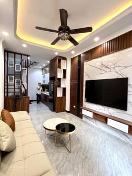 Nhà mới DT 36m2 * 4 tầng, ô tô tận cổng, ngay KĐT Geleximco D ra Aeon mấy phút. Giá 4.5 tỷ! CTL