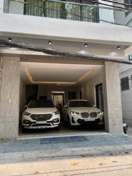 Hàng siêu phẩm mặt đường KD phố Nguyễn Văn Cừ, lô góc, DT60m2 6T thang máy, full nội thất, 18.6 tỷ