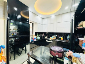 Hót! Nhà phố Hoàng Như Tiếp, đối diện BV Tâm Anh, 46m2 - 5 tầng, full nội thất, lô góc, giá 8.6 tỷ