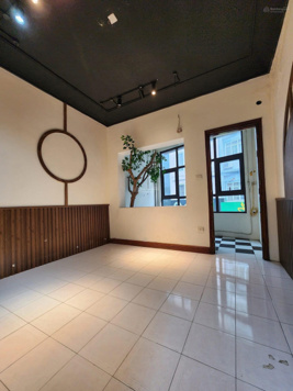 Bán nhà mặt phố Nguyễn Huy Quang vỉa hè ô tô tránh 50m MT 3.9m giá 21.8 tỷ