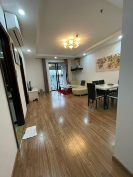 CĐT gửi bán căn hộ 2PN T04 tầng trung view thoáng, có slot ô tô. LH: 0964 430 815Em Tâm)