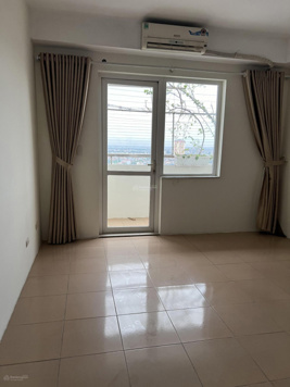 Chính chủ bán chung cư căn góc 93,5 m2, ban công hướng Nam Hà Đông