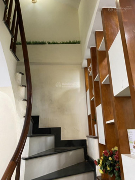 Nhà đẹp dân xây Phố Kẻ Tạnh Giang Biên ngõ rộng chỉ 30m ra đường ô tô hồ điều hoà full nội thất