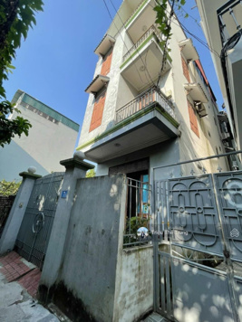 Nhà dân 69m2 lô góc Phúc Lợi Long Biên ngõ trước nhà 2,5 m hướng Đông Nam nhà 4 tầng xây kiên cố