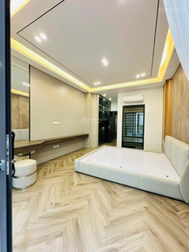 Cần bán nhanh nhà phố Nguyễn Văn Cừ, đường oto tránh, 45m2 - 6T, thang máy, full nội thất, 13.45 tỷ
