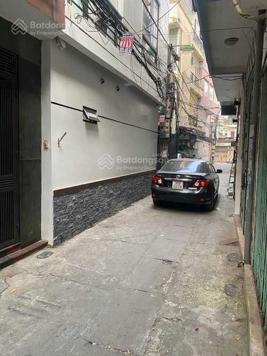 Bán nhà P.Yên Lạc Q. Hai Bà Trưng DT 43mx4T MT 4,3m, mặt ngõ thông kinh doanh, ôtô đỗ cửa giá 8,2tỷ